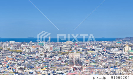 【滝の宮公園 第一展望台より新居浜市内を一望】 (高解像度版) 愛媛県新居浜市西の土居町 91669204
