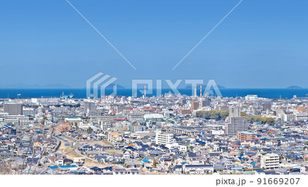 【滝の宮公園 第一展望台より新居浜市内を一望】 (高解像度版) 愛媛県新居浜市西の土居町 【滝の宮公園 第一展望台より新居浜市内を一望】 (高解像度版) 愛媛県新居浜市西の土居町 91669207