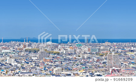 【滝の宮公園 第一展望台より新居浜市内を一望】 (高解像度版) 愛媛県新居浜市西の土居町 91669209