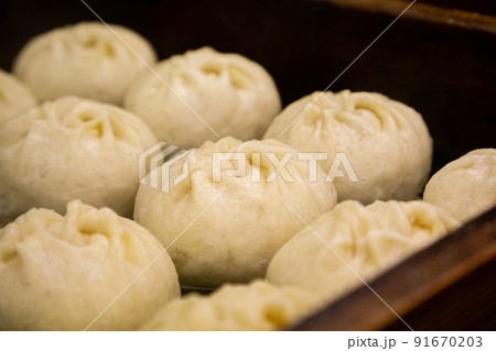 大阪で大人気の美味しい豚まん 大阪で大人気の美味しい豚まん 91670203