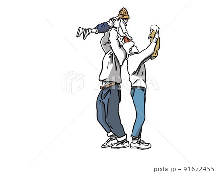 たかいたかいする四人家族 91672455