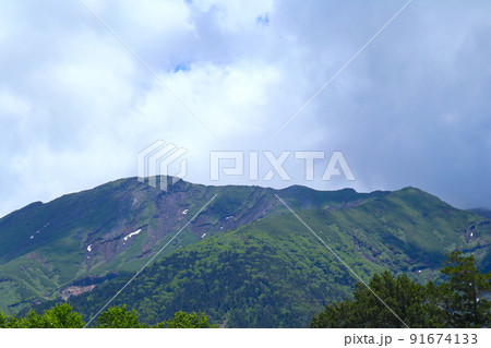 御嶽山7合目から見た山頂付近 91674133