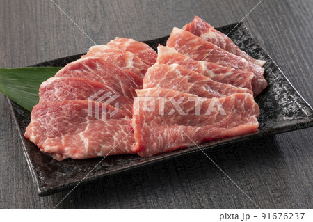 豚肩ロース　焼肉用 91676237