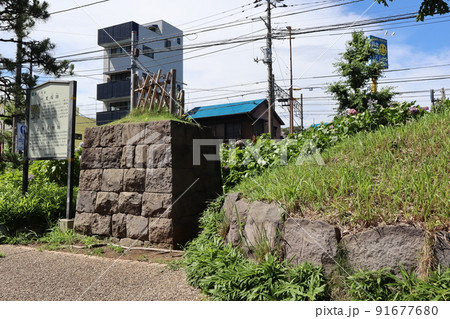 保土ケ谷一里塚跡　保土ケ谷宿上方見附跡 91677680