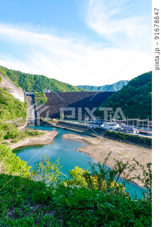 九頭竜ダムと長野発電所(福井県大野市) 九頭竜ダムと長野発電所(福井県大野市) 91678647