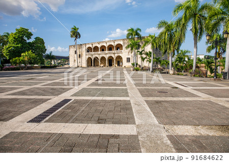 Alcazar de Colon, Diego Columbus residence situated in Spanish Square. Colonial Zone of the city, declared. Santo Domingo, Dominican Republic. 91684622