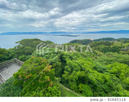 福岡・志賀島の潮見公園展望台より眺める海の中道 91685118