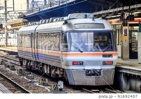 名古屋駅に停車中のキハ85系紀勢線特急南紀 91692407