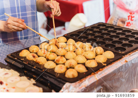 たこ焼き 屋台 祭りの写真素材 [91693859] - PIXTA