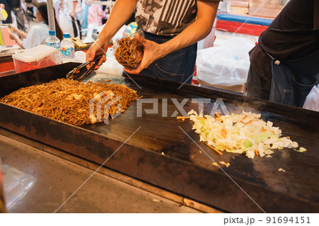 お祭り 出店 お好み焼き 焼きそば 卵焼き 屋台 縁日 お祭り 出店 お好み焼き 焼きそば 卵焼き 屋台 縁日 91694151