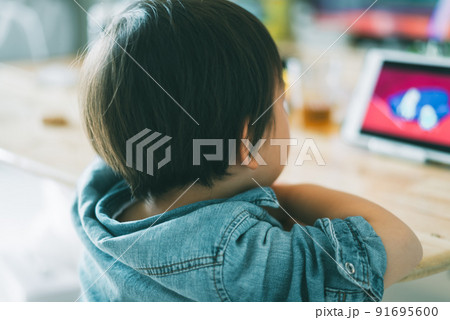 子供スナップ 91695600