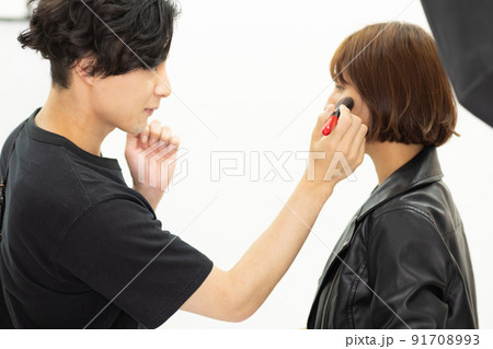 ヘアメイクアップアーティスト 91708993