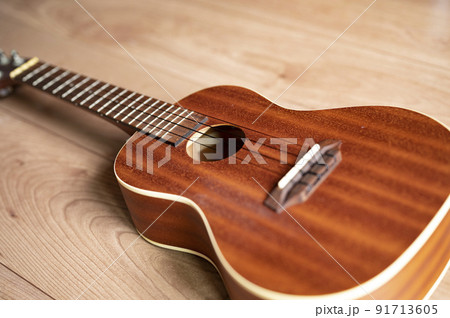 コンサートウクレレ 91713605