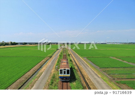 田園風景の中を走る関東鉄道 田園風景の中を走る関東鉄道 91716639