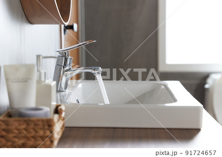 バスルーム 浴室 シンク 91724657