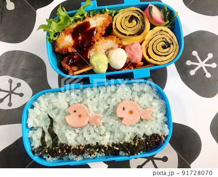 魚肉ソーセージのお魚弁当 91728070