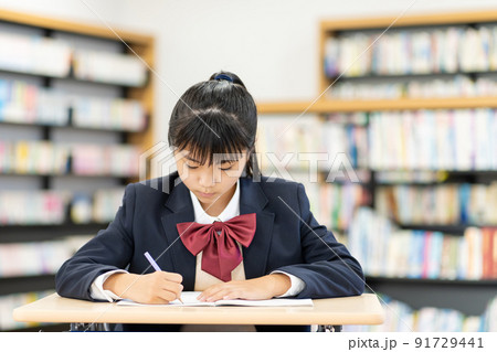 中学生 教室 学校 撮影協力:中央工学校附属日本語学校 中学生 教室 学校 撮影協力:中央工学校附属日本語学校 91729441