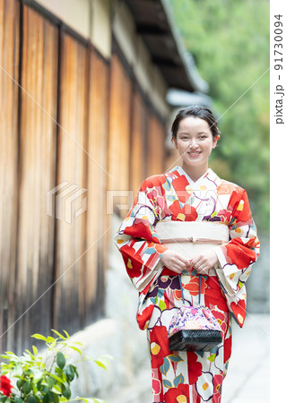 着物の女性　京都女子旅 91730094