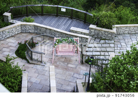 花のベンチ（六甲ガーデンテラス） 91743056