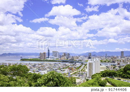 美しい福岡の都市風景 91744406