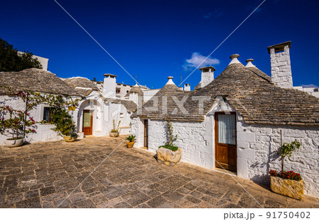 Wonderful Trulli houses of Alberobello in Italy . a popular landmark in Italy 91750402