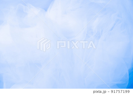 背景素材　白　white　ホワイト　チュール　BG　白背景　テキストスペース　背景　青　ブルー 91757199