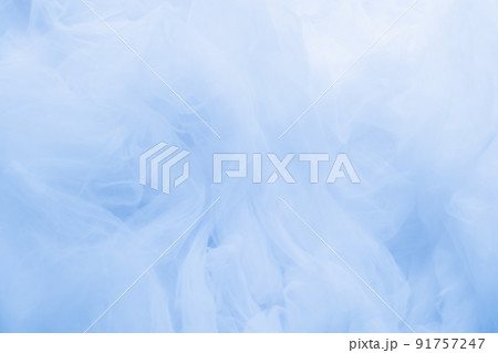 背景素材　白　white　ホワイト　チュール　BG　白背景　テキストスペース　背景　青　ブルー 91757247