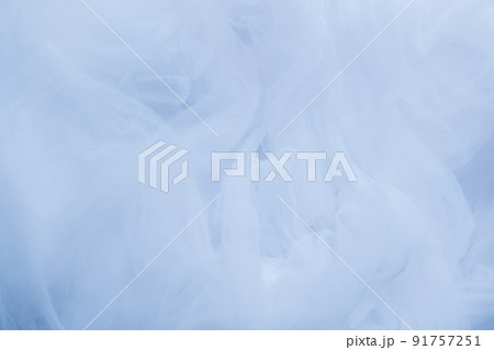 背景素材　白　white　ホワイト　チュール　BG　白背景　テキストスペース　背景　青　ブルー 91757251