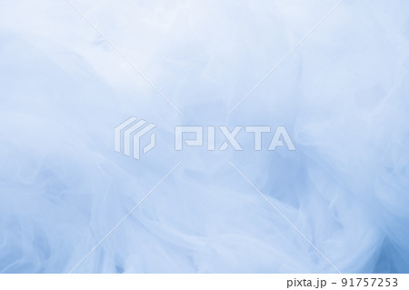背景素材　白　white　ホワイト　チュール　BG　白背景　テキストスペース　背景　青　ブルー 91757253