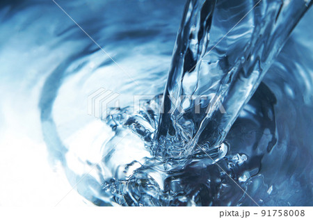 水・水飛沫・波紋・水柱・波紋 91758008