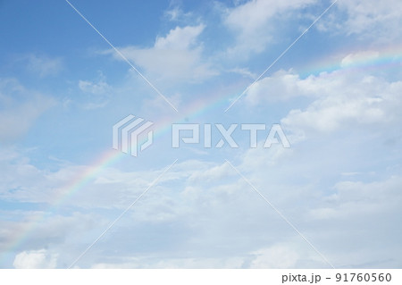 空と雲と虹 91760560