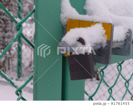 雪積もる錠前02 雪積もる錠前02 91761455