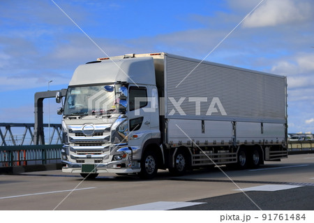 物流トラック　イメージ 91761484