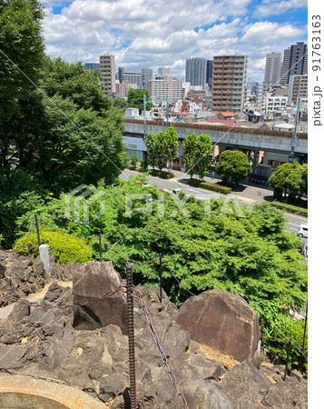 東京品川・品川神社の富士塚 91763163