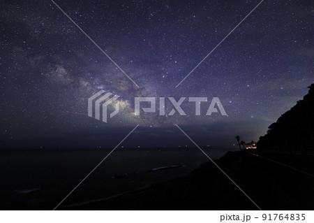 《宮崎県 日南海岸》 堀切峠から夏の天の川を 91764835