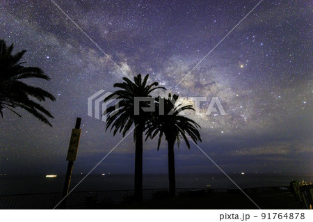 《宮崎県 日南海岸》 堀切峠から夏の天の川 《宮崎県 日南海岸》 堀切峠から夏の天の川 91764878