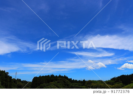 青空　雲　山 91772376