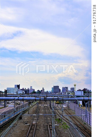 三鷹電車庫跨線橋からの眺め 三鷹電車庫跨線橋からの眺め 91776738