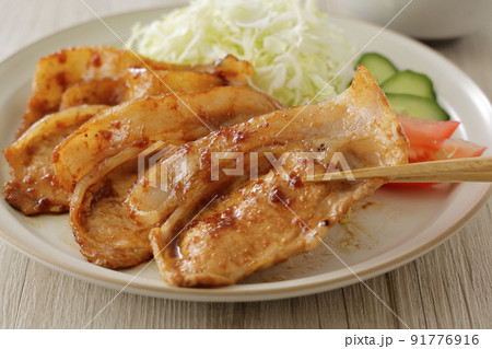豚ロース肉の生姜焼き 豚ロース肉の生姜焼き 91776916