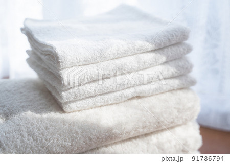 新生活素材 積み重なったタオル 新生活素材 積み重なったタオル 91786794