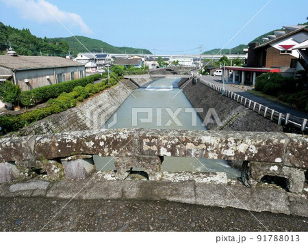 重磐岩眼鏡橋 から見える津奈木川　（熊本県津奈木町） 91788013