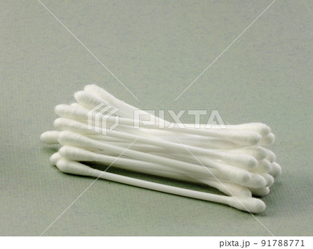 whitecotton bud isolated on gray background whitecotton bud isolated on gray background 91788771