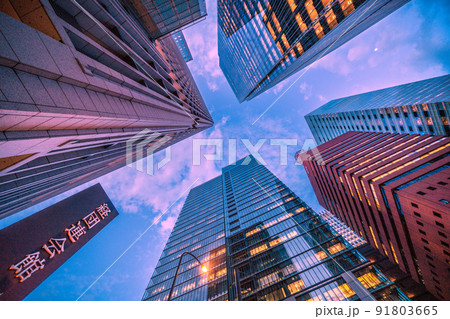 日本の東京都市景観 大手町一丁目から経団連会館や大手町のオフィスビル群などを望む=7月8日 日本の東京都市景観 大手町一丁目から経団連会館や大手町のオフィスビル群などを望む=7月8日 91803665