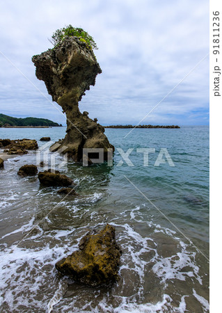柿泊海岸　リンゴ岩　ながさきサンセットロード　【長崎市】 91811236