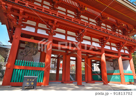 【高野山 壇上伽藍中門】和歌山県伊都郡高野町高野山 【高野山 壇上伽藍中門】和歌山県伊都郡高野町高野山 91813702