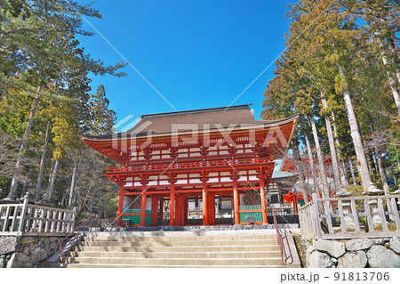 【高野山 壇上伽藍中門】和歌山県伊都郡高野町高野山 【高野山 壇上伽藍中門】和歌山県伊都郡高野町高野山 91813706