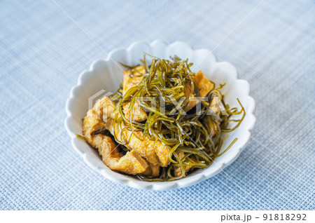 きざみ昆布とうす揚げの煮物 91818292