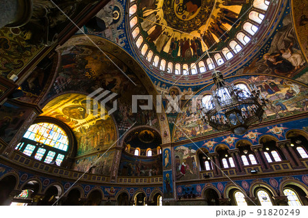 ルーマニア　トランシルヴァニア地方のシビウの歴史地区にあるホーリー・トリニティ大聖堂の聖堂内 91820249