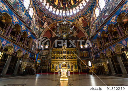 ルーマニア　トランシルヴァニア地方のシビウの歴史地区にあるホーリー・トリニティ大聖堂の聖堂内 91820259