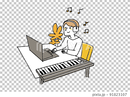 パソコンとキーボードで曲を作る男性　パソコンを使いクリエイティブな仕事をする人 91823107